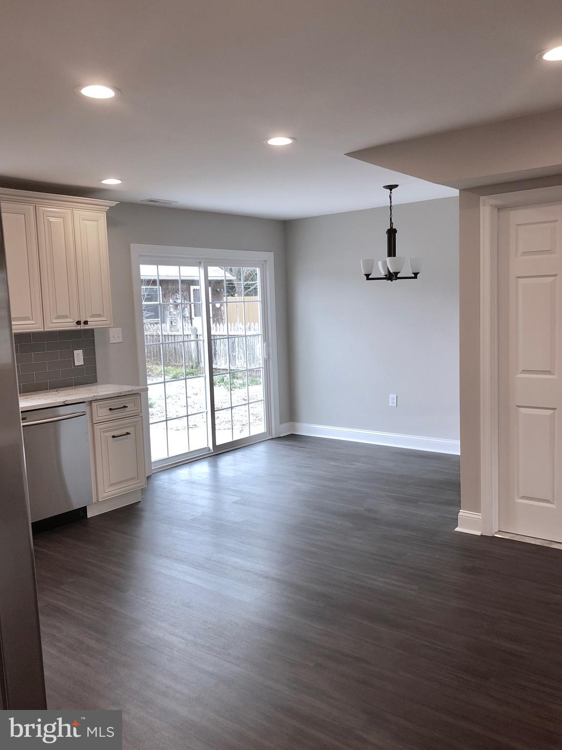 949 Valentine Road Burlington, NJ 08016 - Photo 7 of 29 Sliding Glass Doors lead to patio