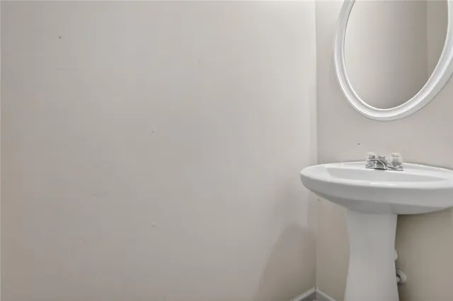 $1,700 | 230 Valley Crossing, Canton, GA 30114