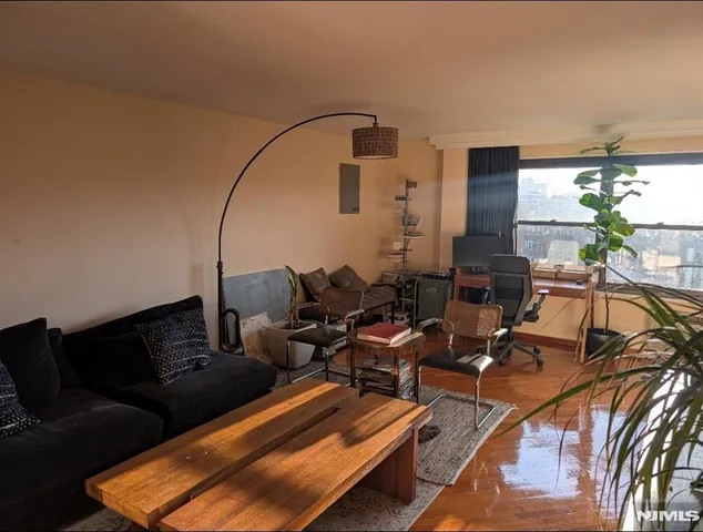 $395,000 | 2352 Linwood Avenue, Unit 7G, Fort Lee, NJ 07024