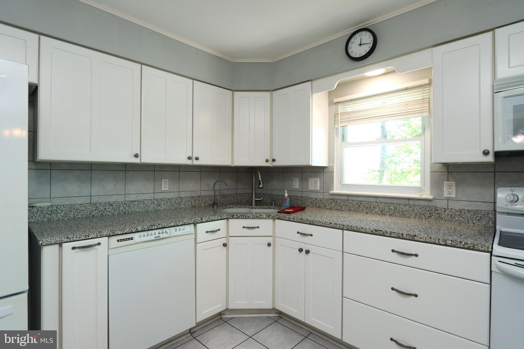 915 Emory Church Road Upperco, MD 21155 - Photo 9 of 47 Lots of room to make those wonderful meals