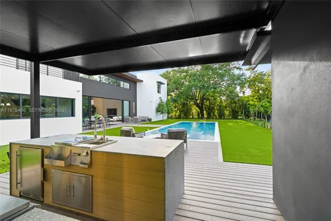 $10,400,000 | 6445 Southwest 129th Terrace, Pinecrest, FL 33156