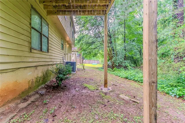 $200,000 | 2218 Lowtrail Court, Lithonia, GA 30058