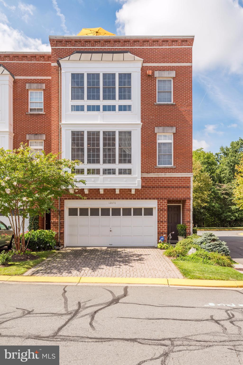 12070 Chancery Station Circle Reston, VA 20190 - Photo 27 of 30 Exterior (Rear)