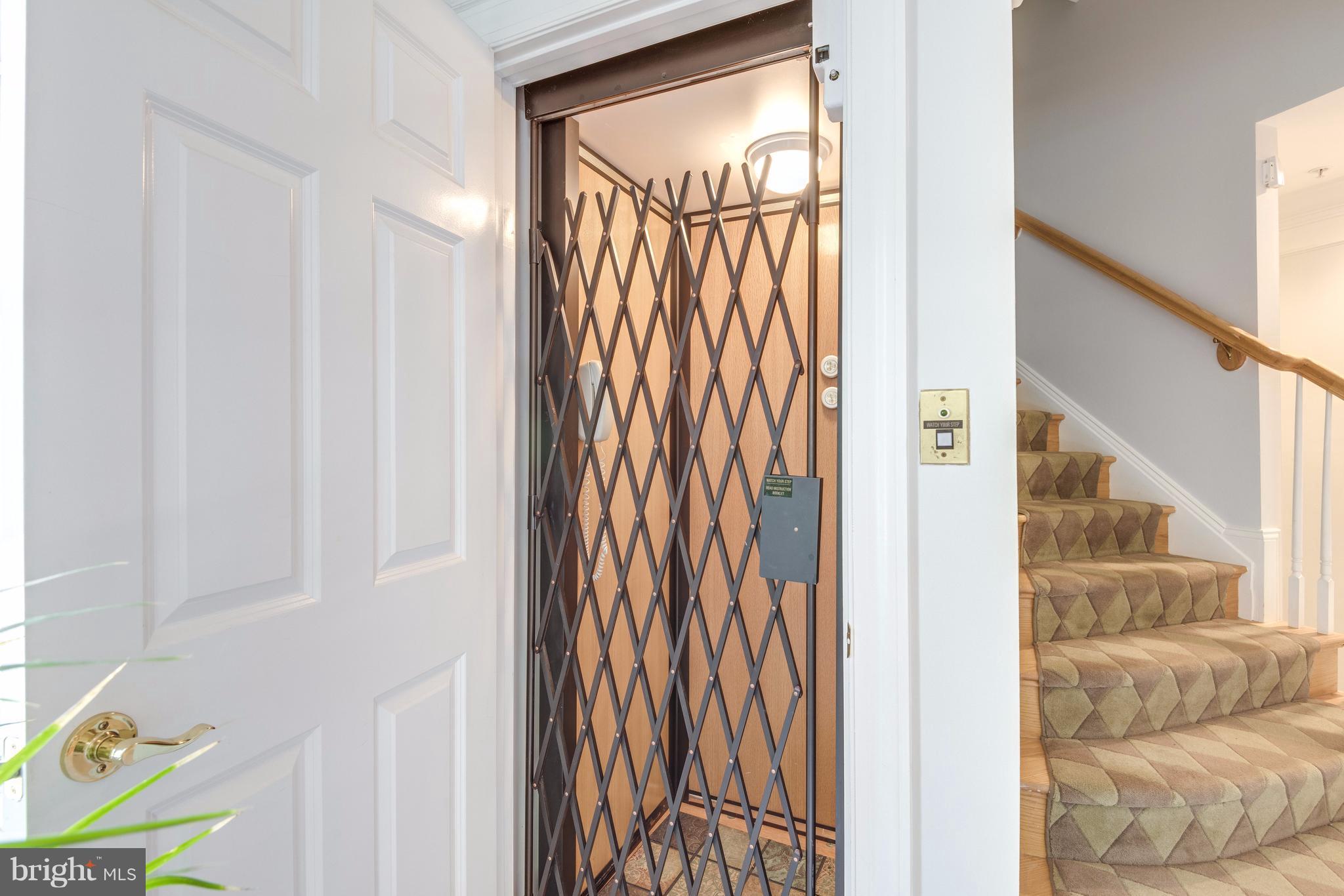 12070 Chancery Station Circle Reston, VA 20190 - Photo 6 of 30 Interior (General)