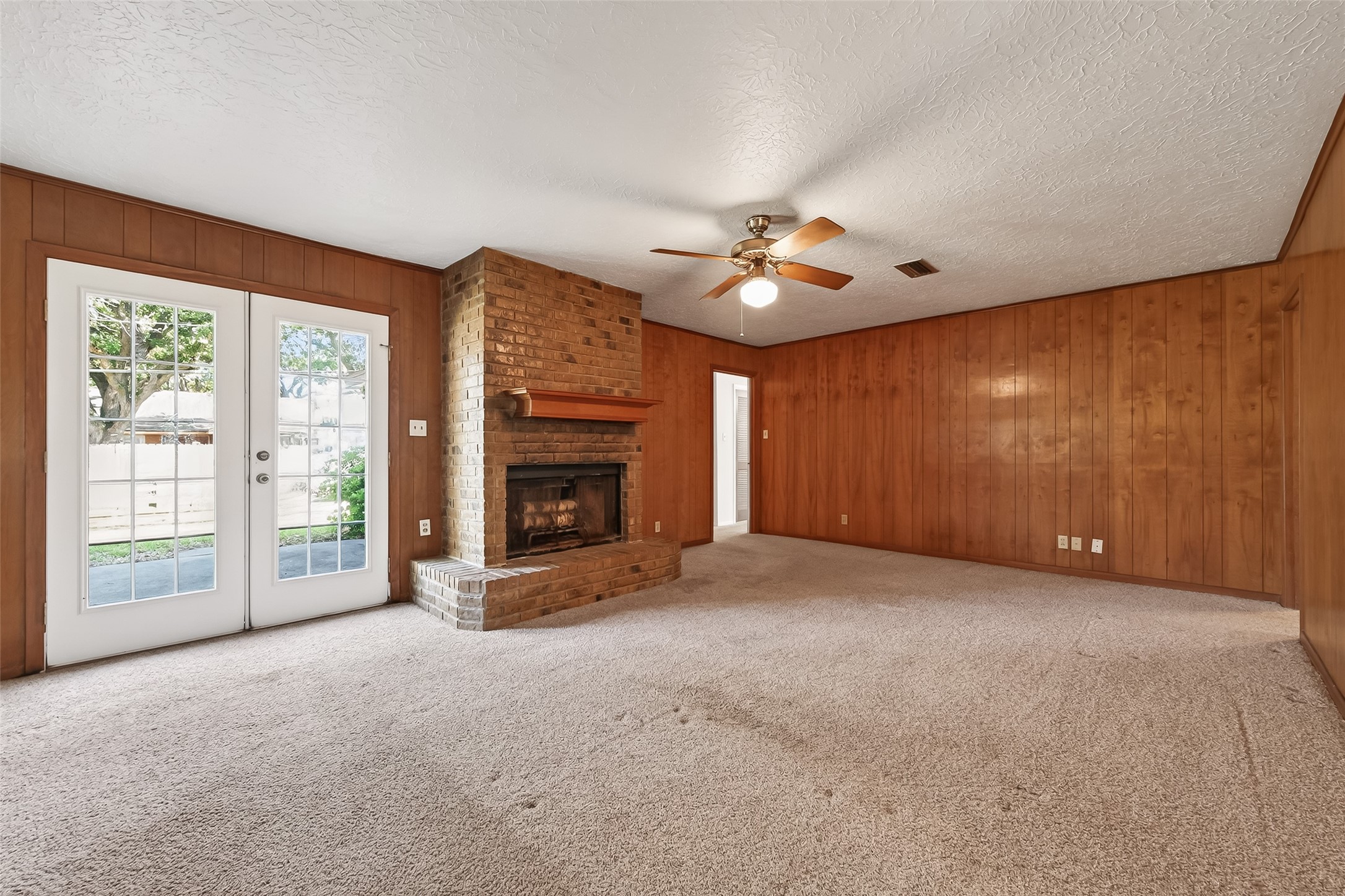1215 Easy Street Rosenberg, TX 77471 - Photo 11 of 48 Living Room