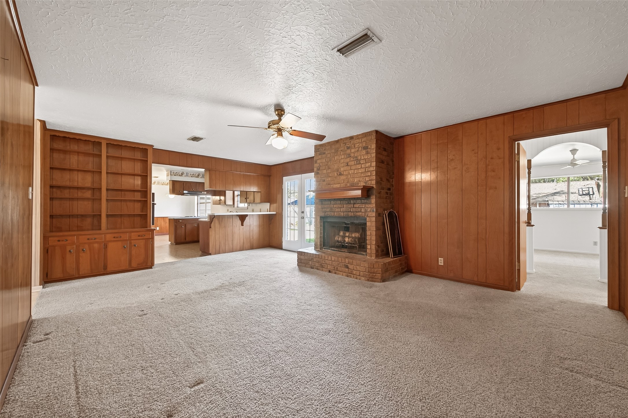 1215 Easy Street Rosenberg, TX 77471 - Photo 13 of 48 Living Room