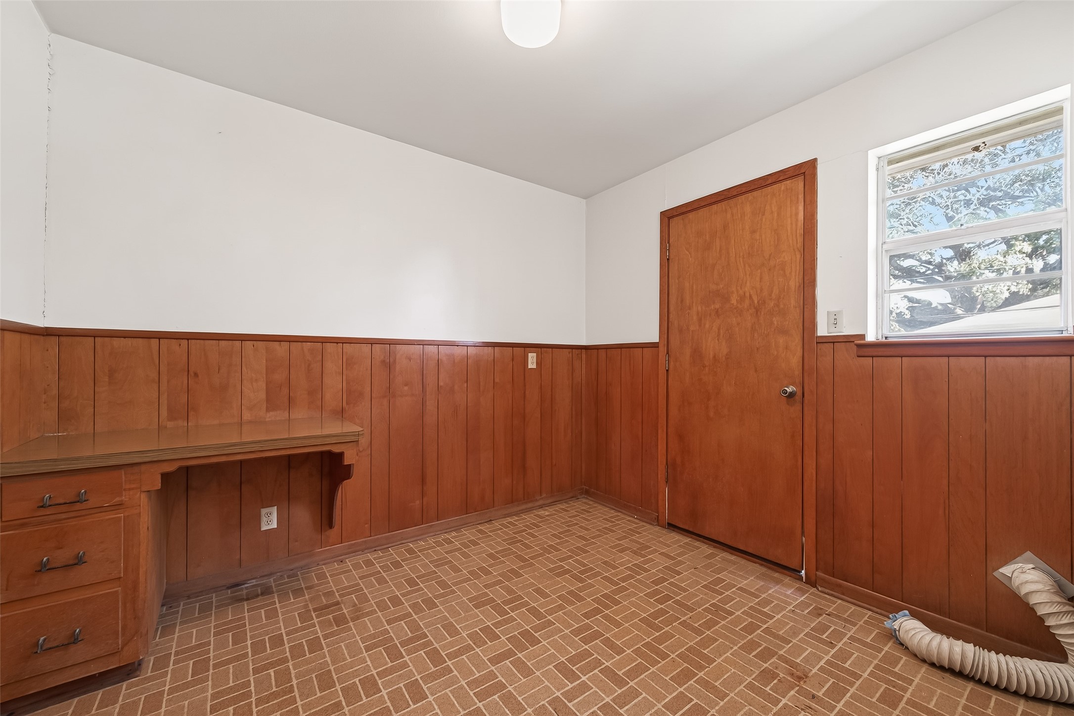 1215 Easy Street Rosenberg, TX 77471 - Photo 28 of 48 Utility Room