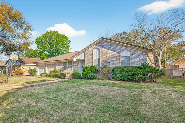 $240,000 | 1215 Easy Street, Rosenberg, TX 77471