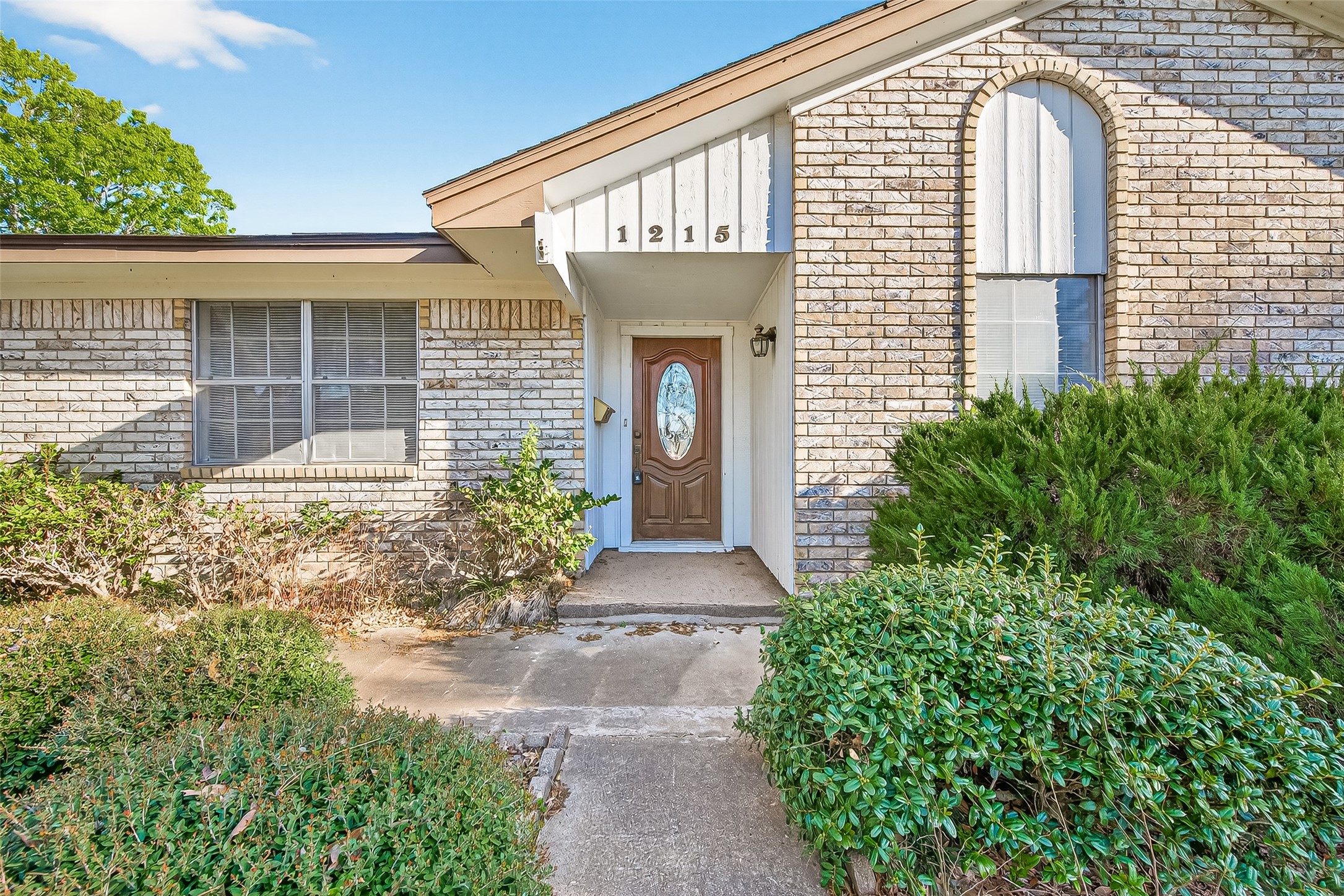 1215 Easy Street Rosenberg, TX 77471 - Photo 5 of 48 Front Exterior