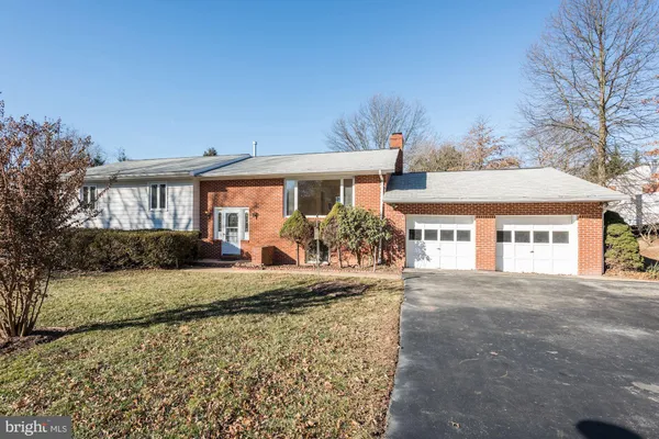 $3,400 | 9205 Spring Valley Road, Ellicott City, MD 21043