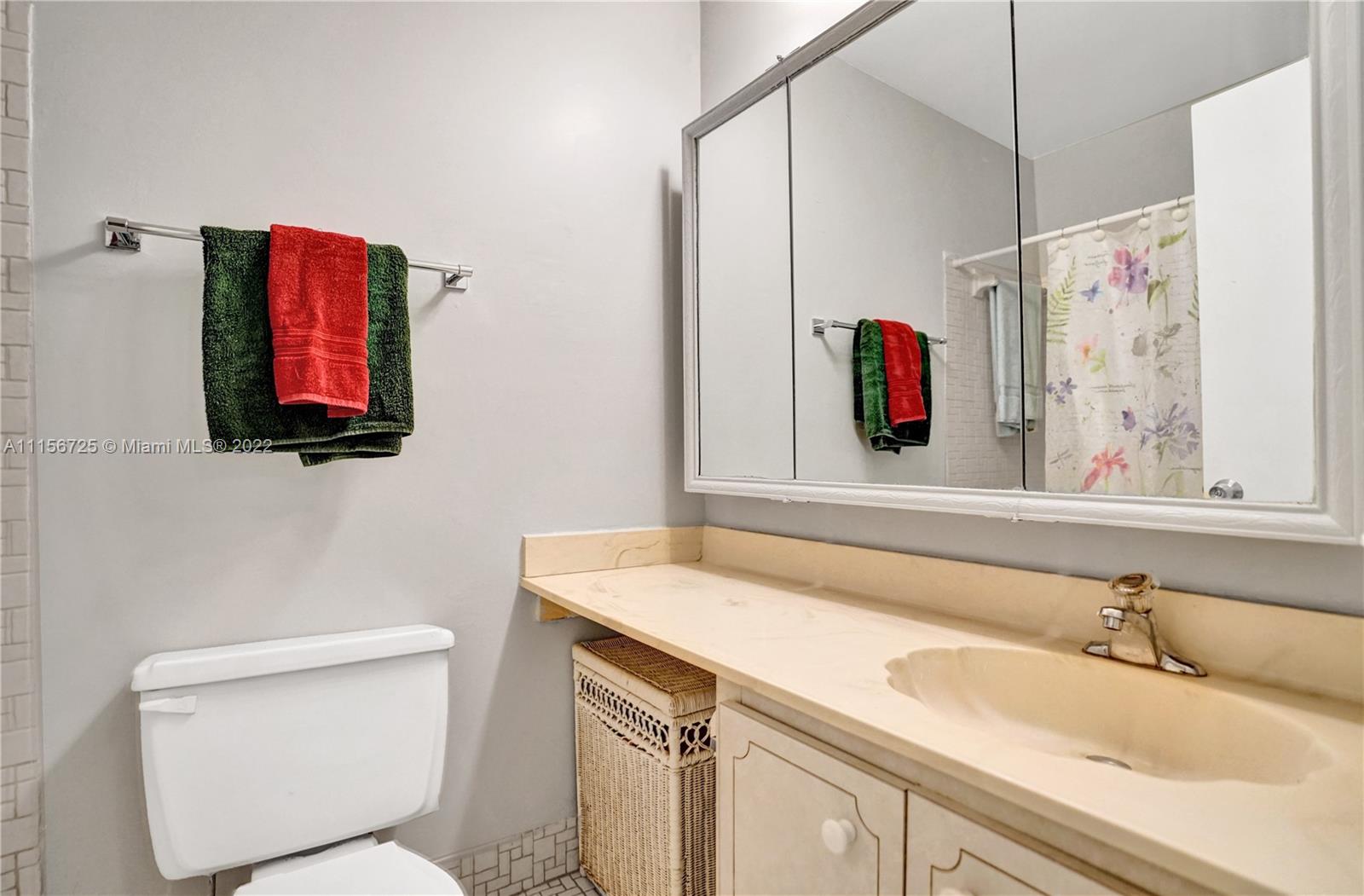 122 Fox Road, Unit 348 Hollywood, FL 33024 - Photo 12 of 35 Gallery Image 12
