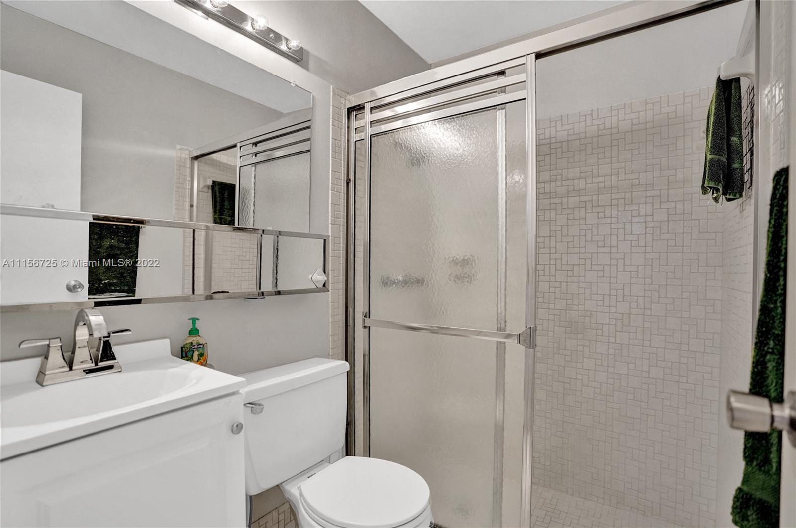 122 Fox Road, Unit 348 Hollywood, FL 33024 - Photo 16 of 35 Gallery Image 16