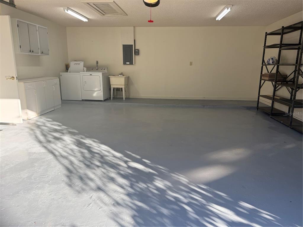 11711 Ridgeview Lane Seminole, FL 33772 - Photo 19 of 30