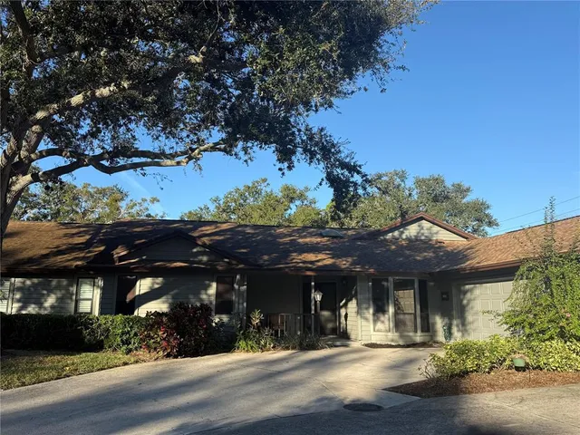 $449,000 | 11711 Ridgeview Lane, Seminole, FL 33772