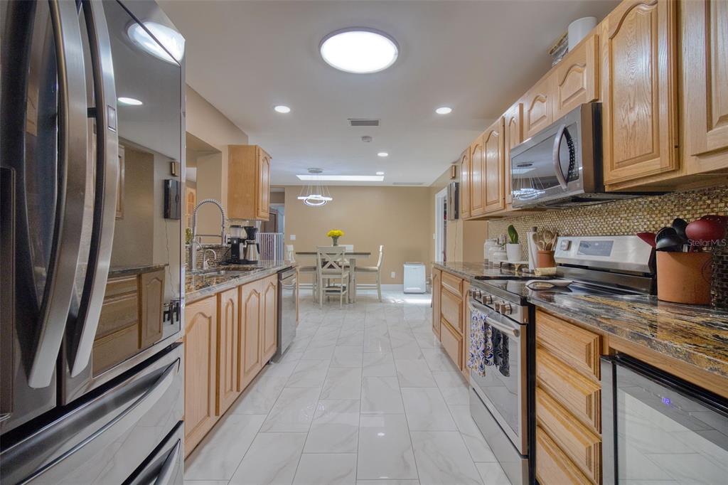 2315 Minneola Road Clearwater, FL 33764 - Photo 3 of 62