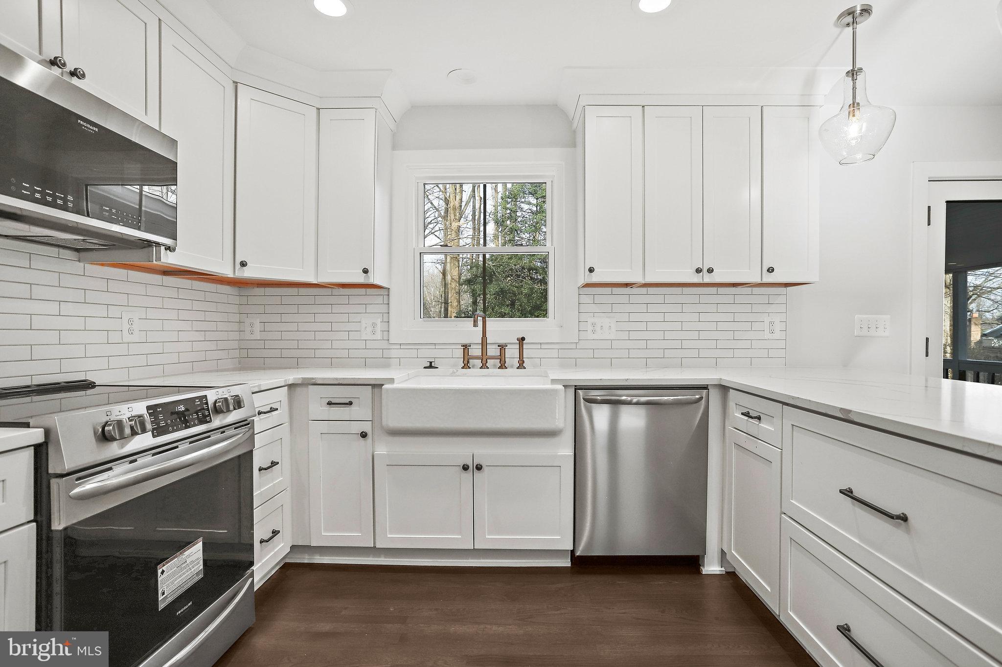 2016 Carrhill Road Vienna, VA 22181 - Photo 17 of 30 Gallery Image 17