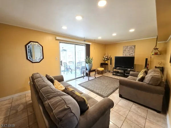 $599,900 | 258 North Gaston Avenue, Somerville, NJ 08876