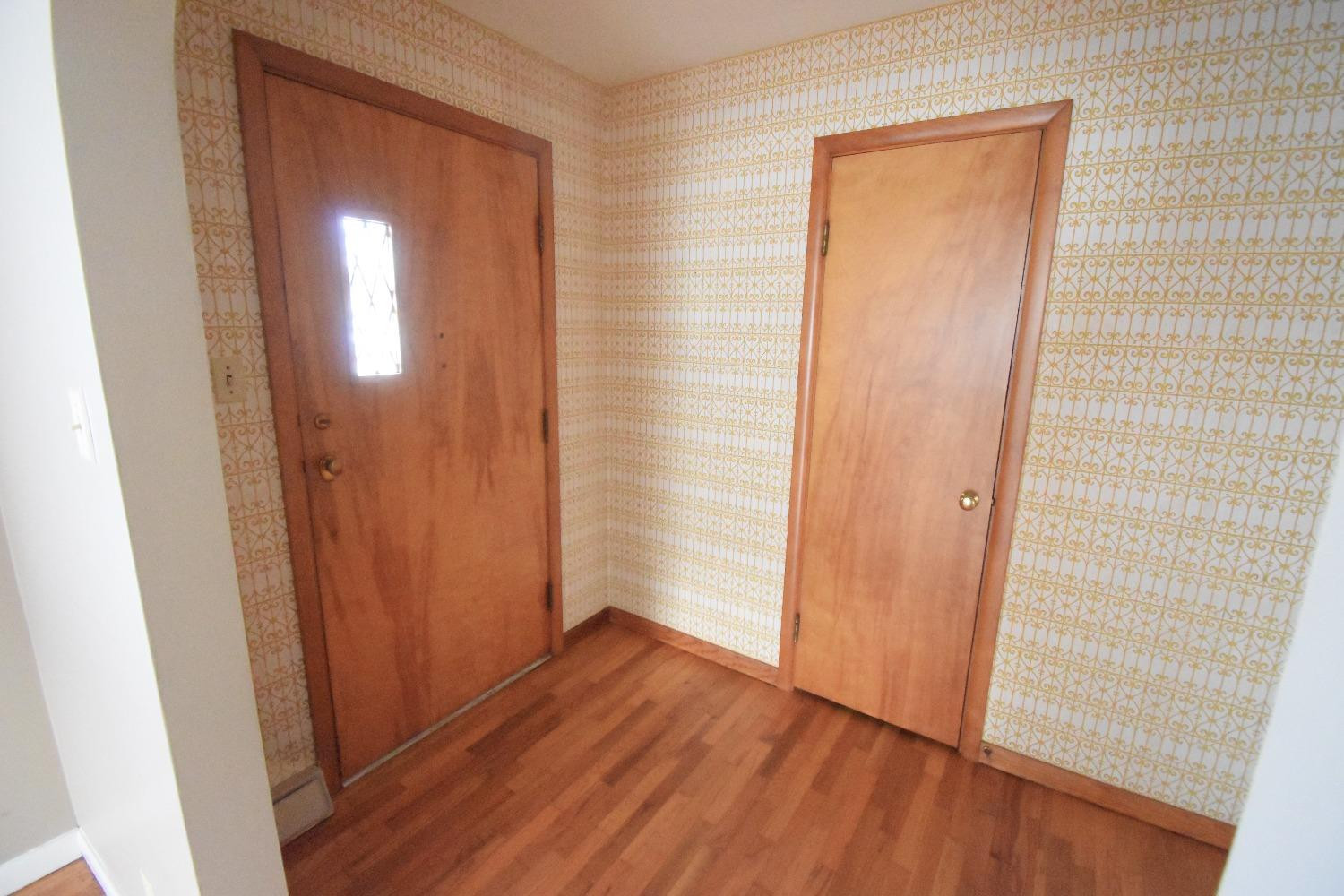 803 East Thompson Street Rensselaer, IN 47978 - Photo 3 of 35 1500x1000