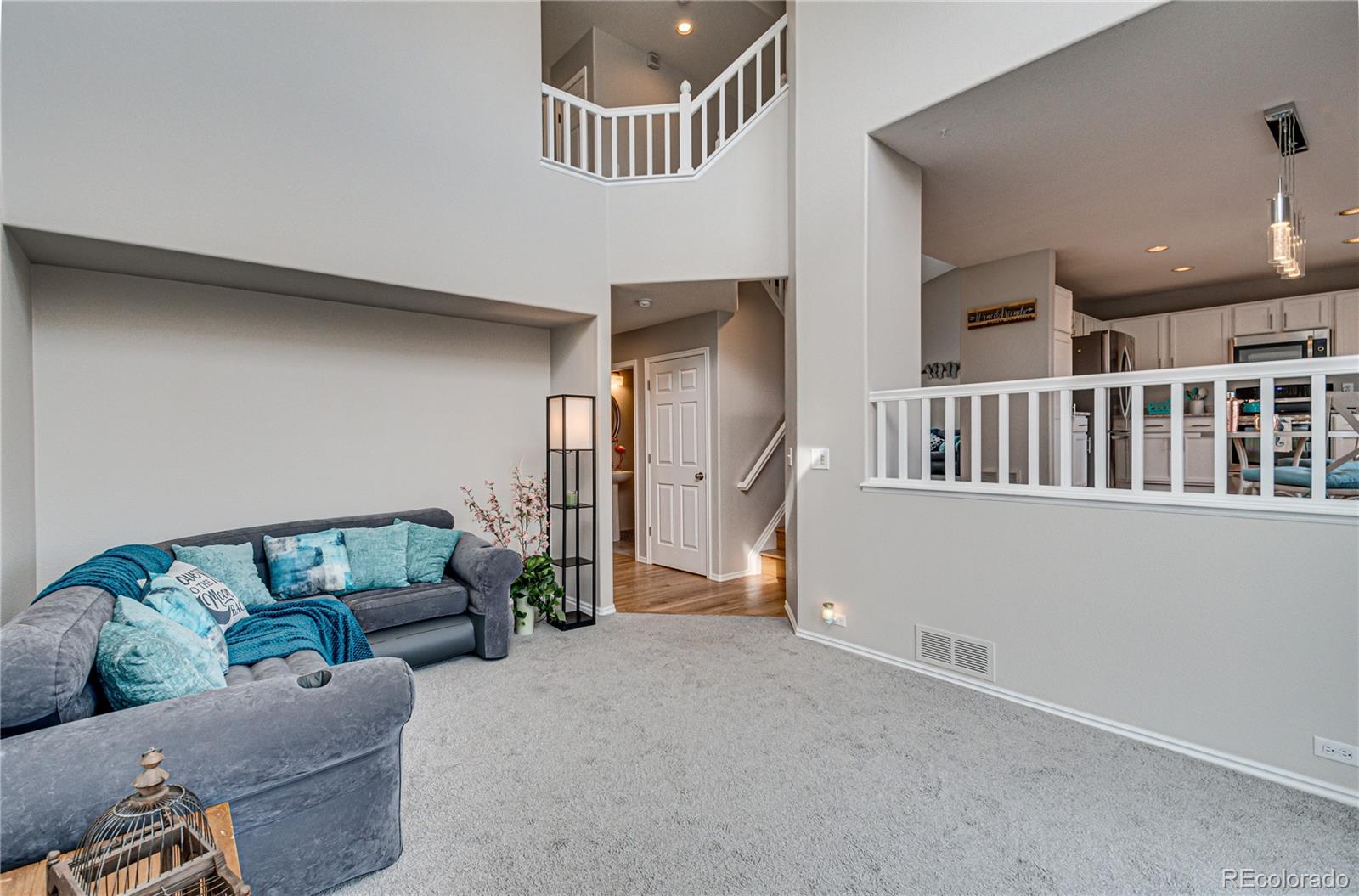 9375 Roadrunner Street Highlands Ranch, CO 80129 - Photo 12 of 40 Gallery Image 12