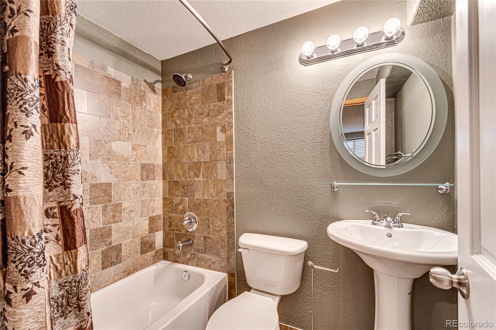 9375 Roadrunner Street Highlands Ranch, CO 80129 - Photo 26 of 40 Gallery Image 26