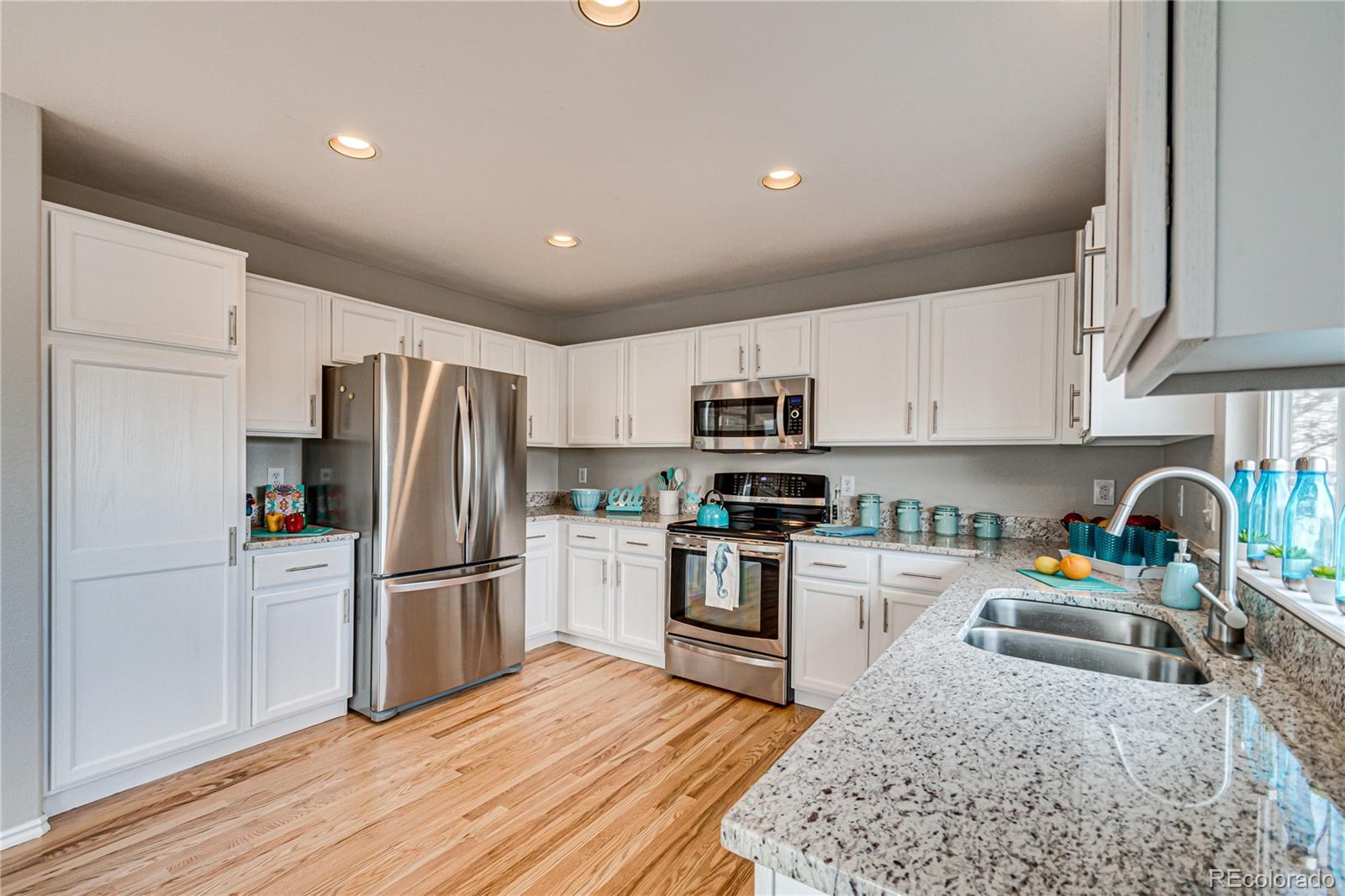 9375 Roadrunner Street Highlands Ranch, CO 80129 - Photo 10 of 40 Gallery Image 10