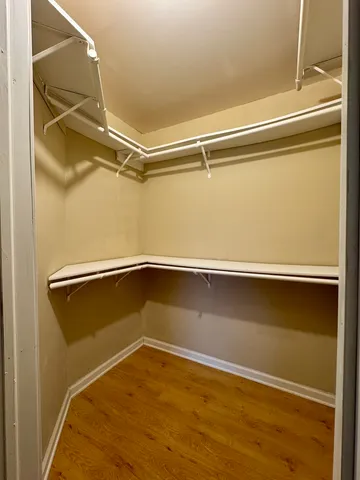 $1,650 | 12 Echo Court, Unit 1, Vernon Hills, IL 60061