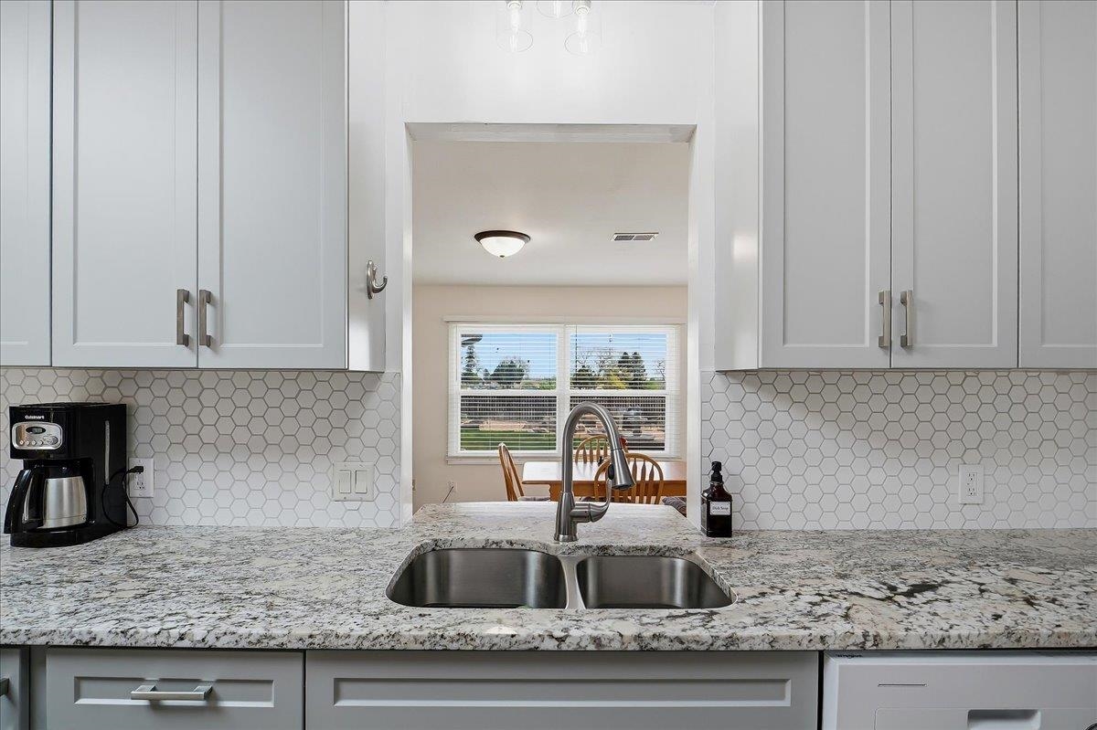 311 Grande Vista Road Torrington, WY 82240 - Photo 3 of 50