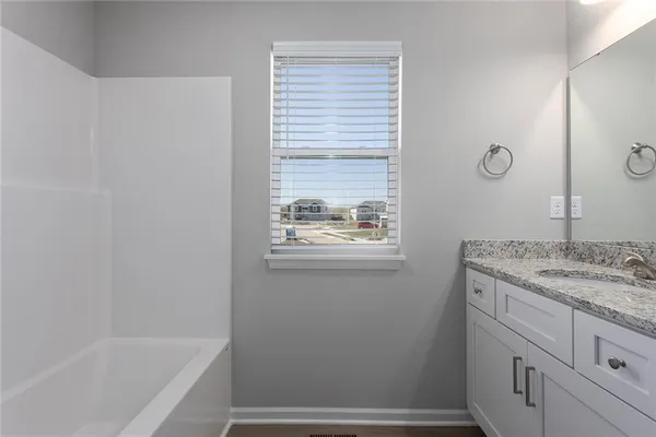 $379,900 | 707 Red Clover Court, Raymore, MO 64083