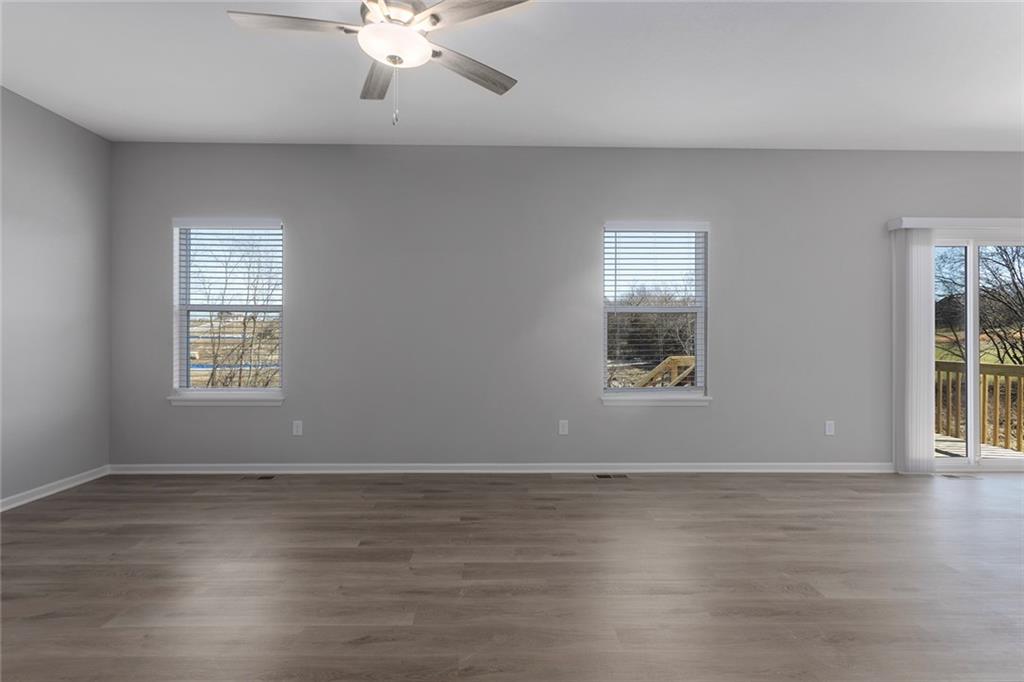 707 Red Clover Court Raymore, MO 64083 - Photo 8 of 27