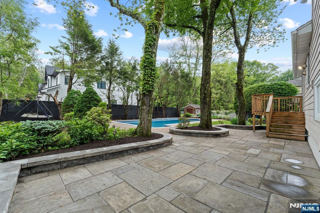 8 Brook Way Demarest, NJ 07627 - Photo 28 of 32