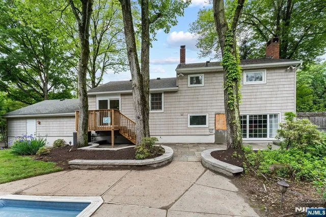front view of house with a yard