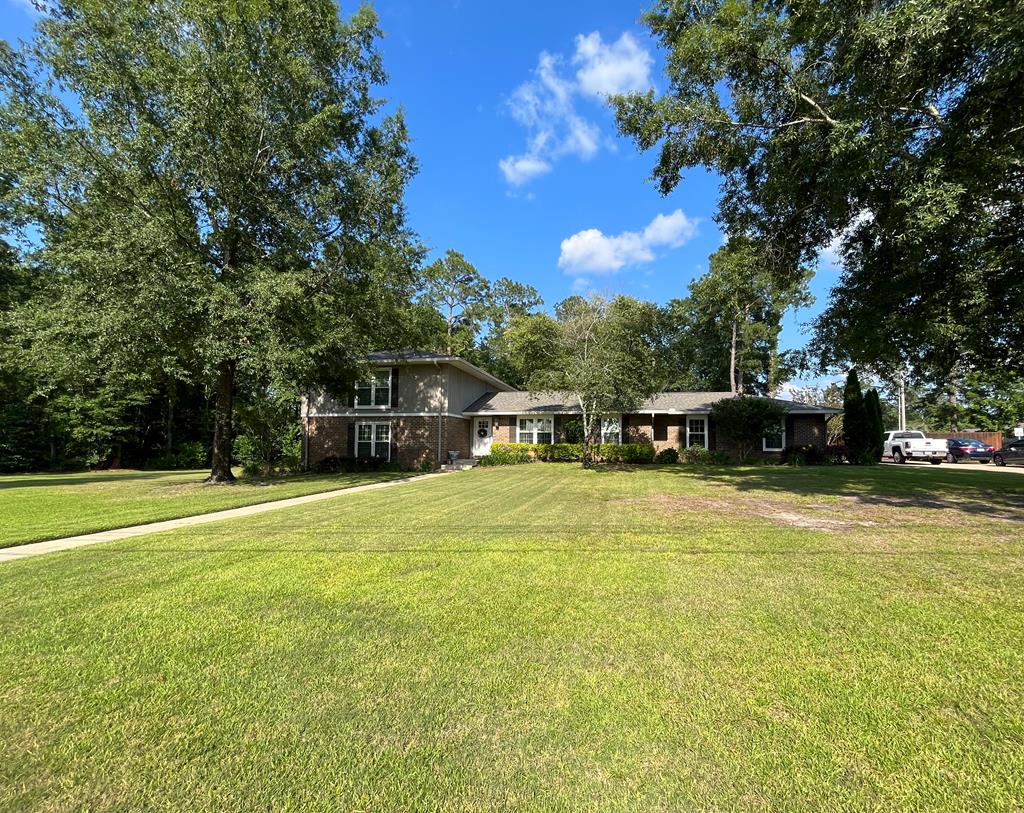 1213 Cambridge Road Dothan, AL 36305 - Photo 1 of 24 Main View