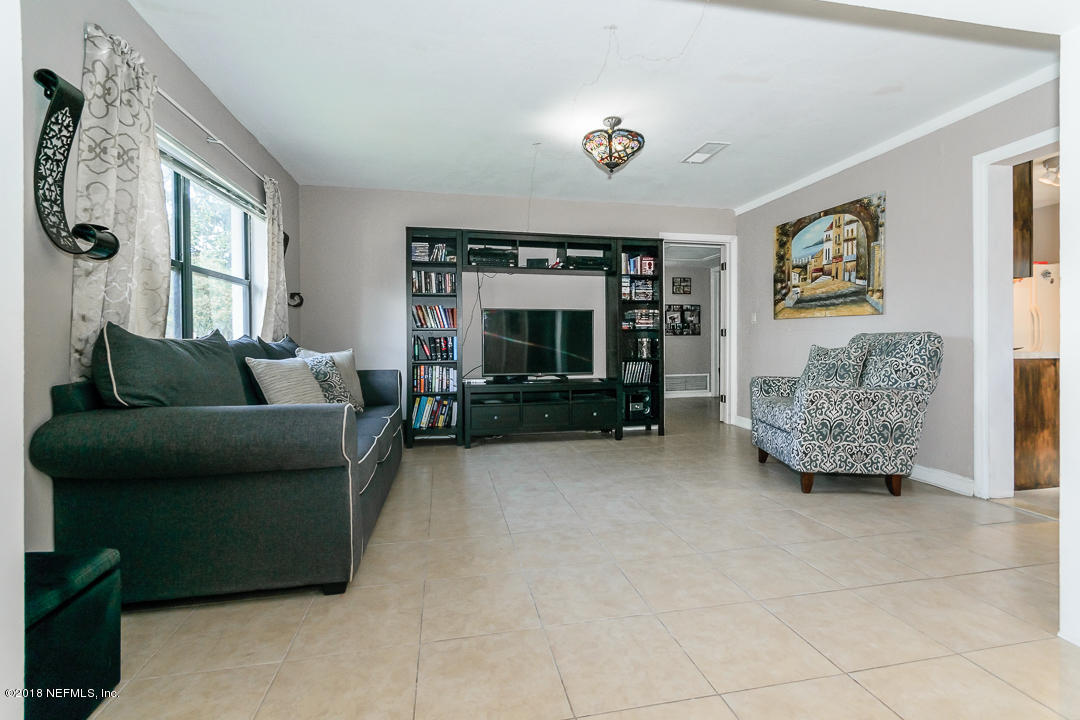 2411 Gaillardia Road Jacksonville, FL 32211 - Photo 6 of 20 035