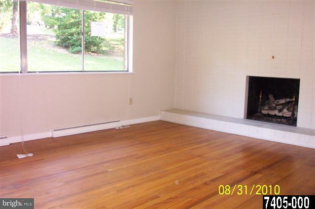 22 Maple Road York, PA 17403 - Photo 3 of 7 Gallery Image 3