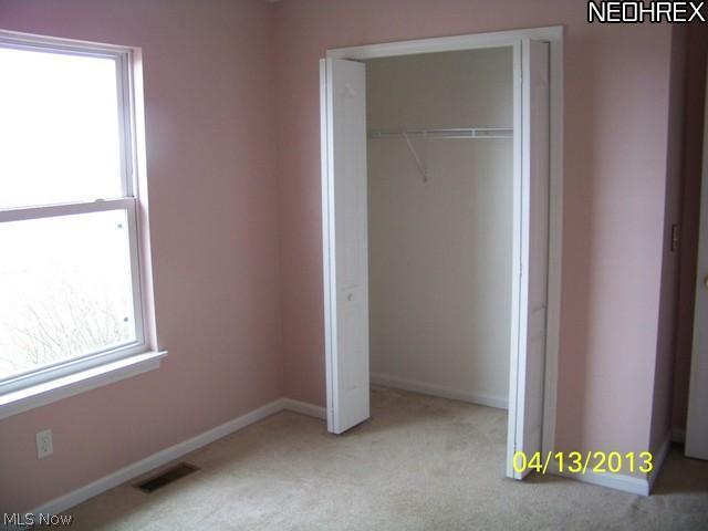 9260 Murray Ridge Road Elyria, OH 44035 - Photo 9 of 10 Gallery Image 9