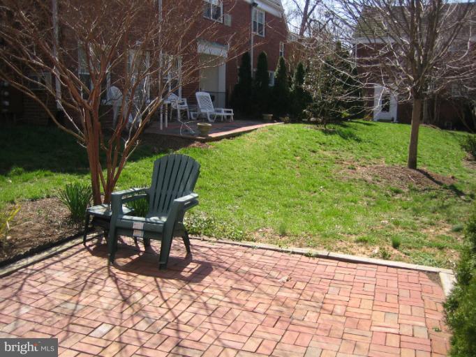 3248 Gunston Road, Unit 724 Alexandria, VA 22302 - Photo 9 of 19 a view of outdoor space yard and patio