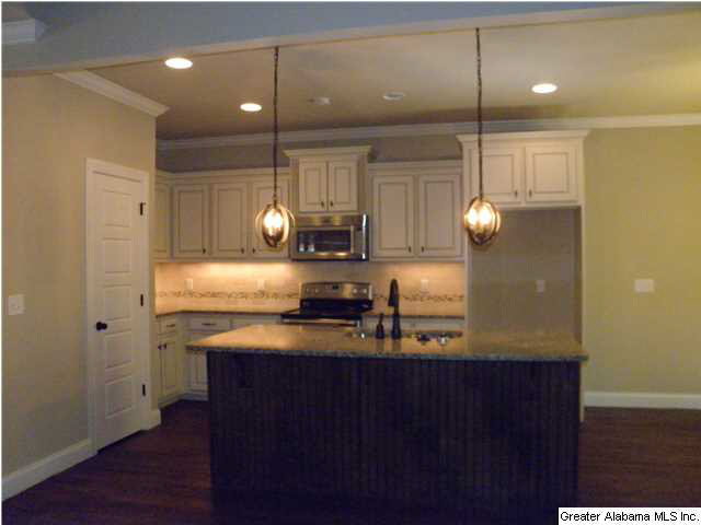 308 Sterling Manor Circle, Unit 13 Alabaster, AL 35007 - Photo 5 of 31