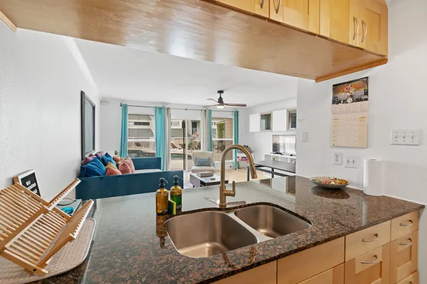 $1,895 | 1818 South Lakeshore Boulevard, Unit 8, Austin, TX 78741