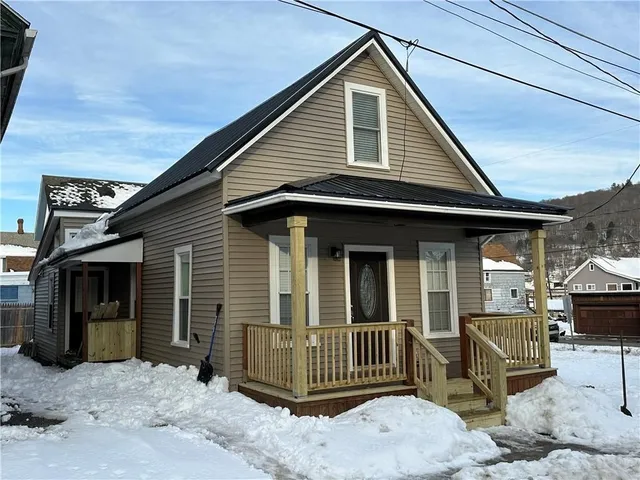 $124,900 | 11 Leland Avenue, Bradford, PA 16701