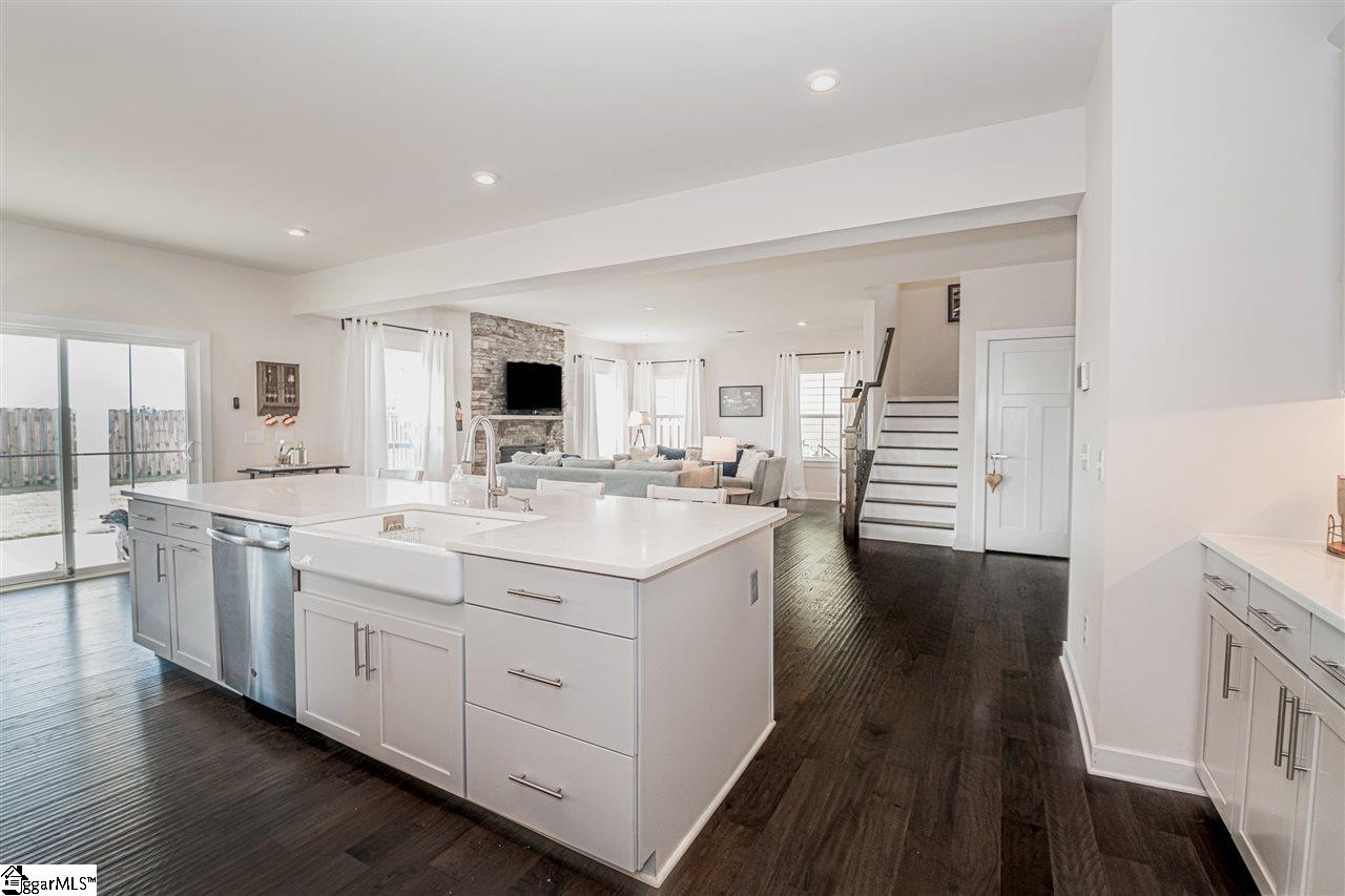 913 St Elmos Court Duncan, SC 29334 - Photo 16 of 36