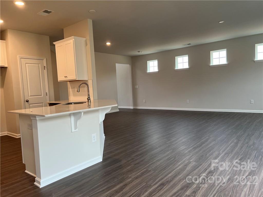15308 Lake Ridge Road, Unit 2 Charlotte, NC 28278 - Photo 3 of 16 Gallery Image 3