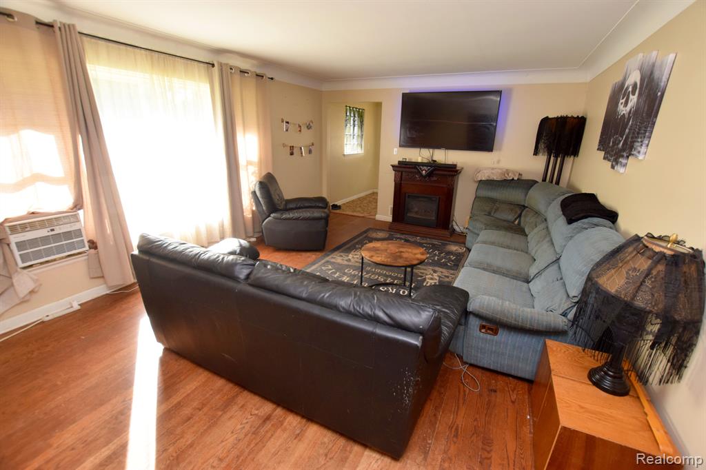 7169 North Clio Road Mount Morris, MI 48458 - Photo 3 of 14