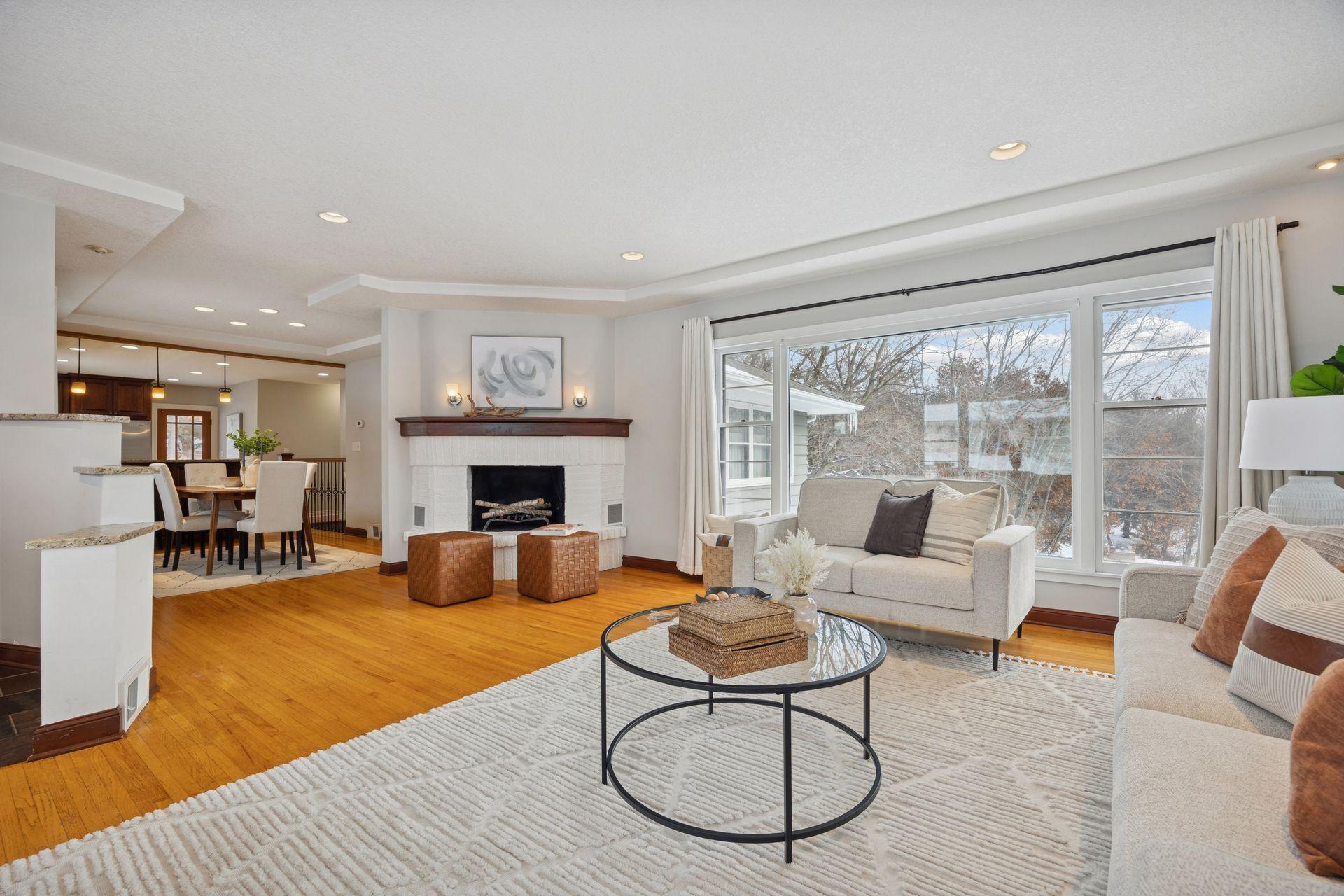 5107 Woodhill Road Minnetonka, MN 55345 - Photo 13 of 56