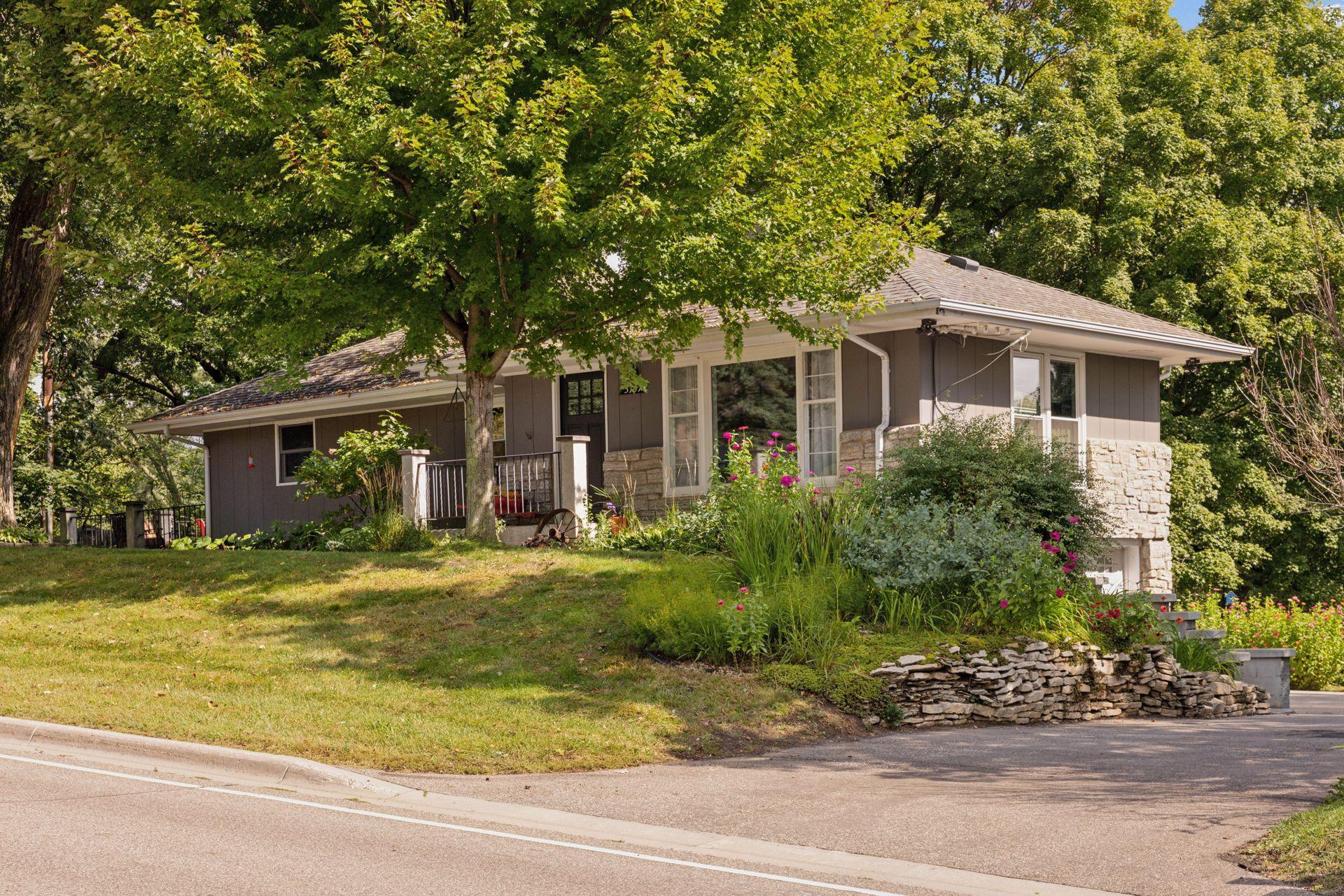 5107 Woodhill Road Minnetonka, MN 55345 - Photo 2 of 56