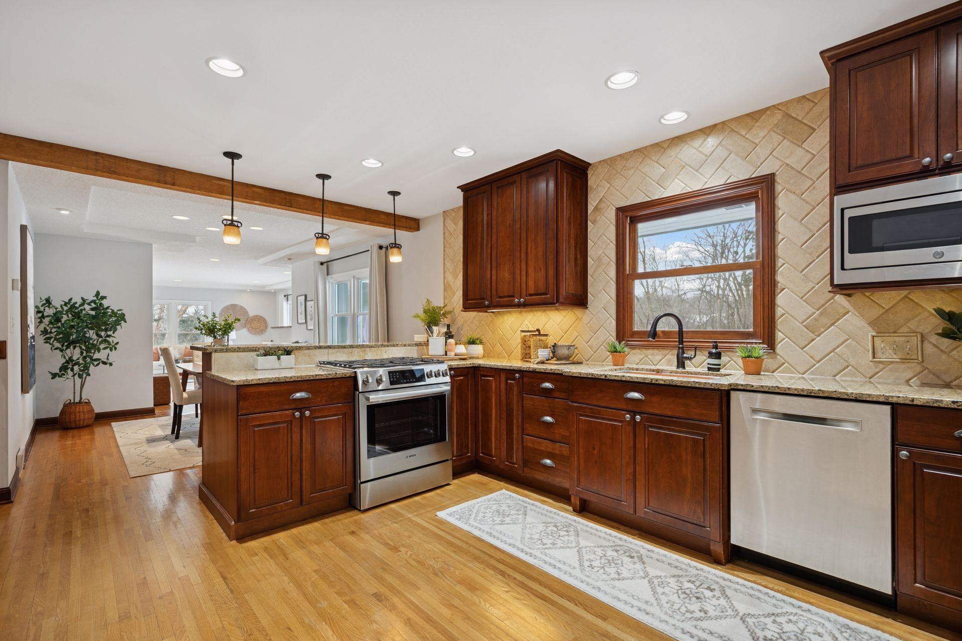 5107 Woodhill Road Minnetonka, MN 55345 - Photo 22 of 56