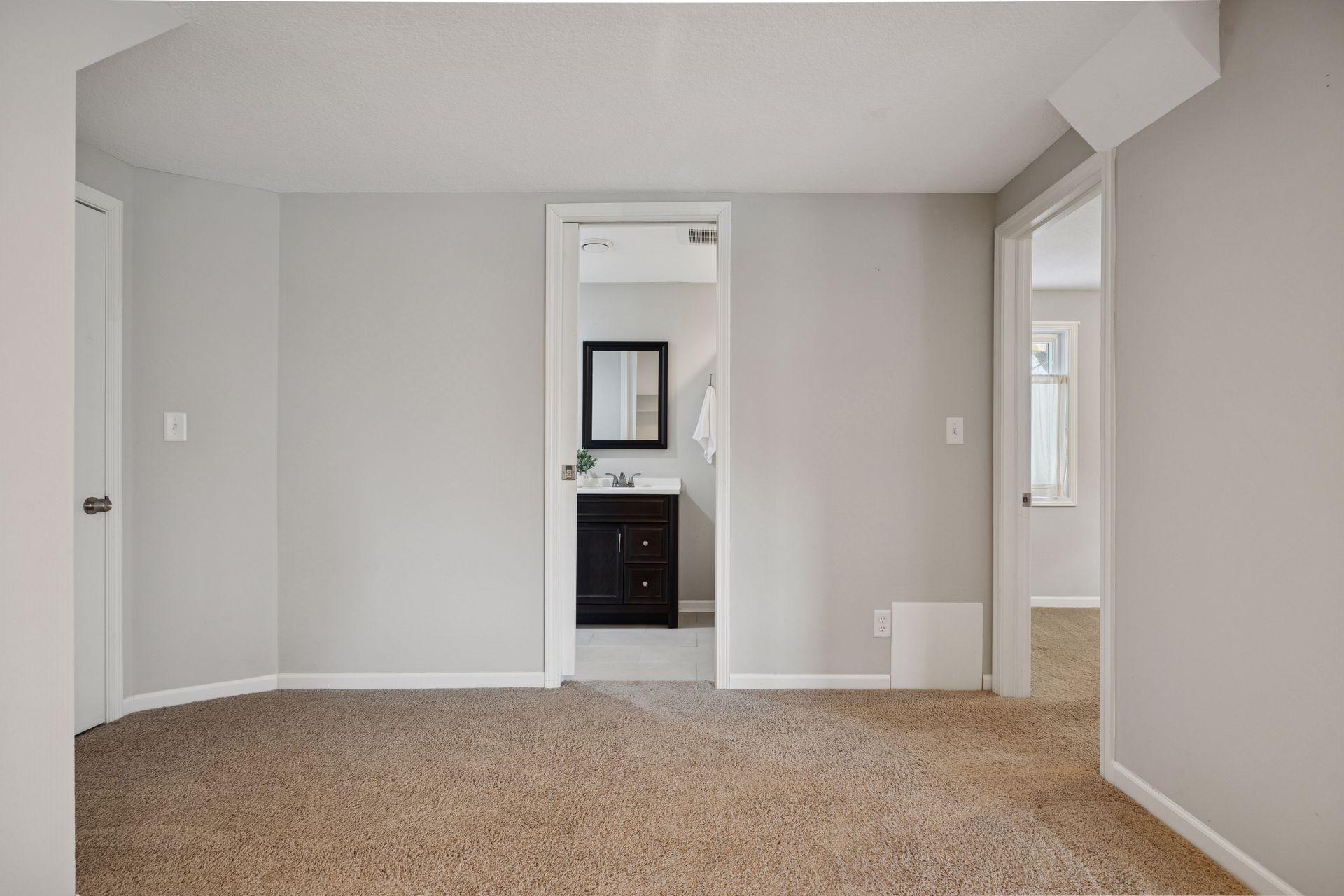 5107 Woodhill Road Minnetonka, MN 55345 - Photo 41 of 56