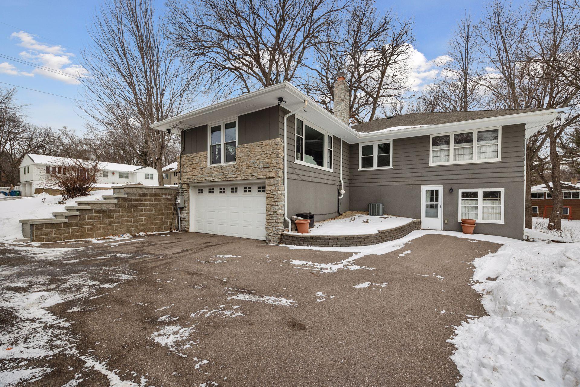 5107 Woodhill Road Minnetonka, MN 55345 - Photo 49 of 56