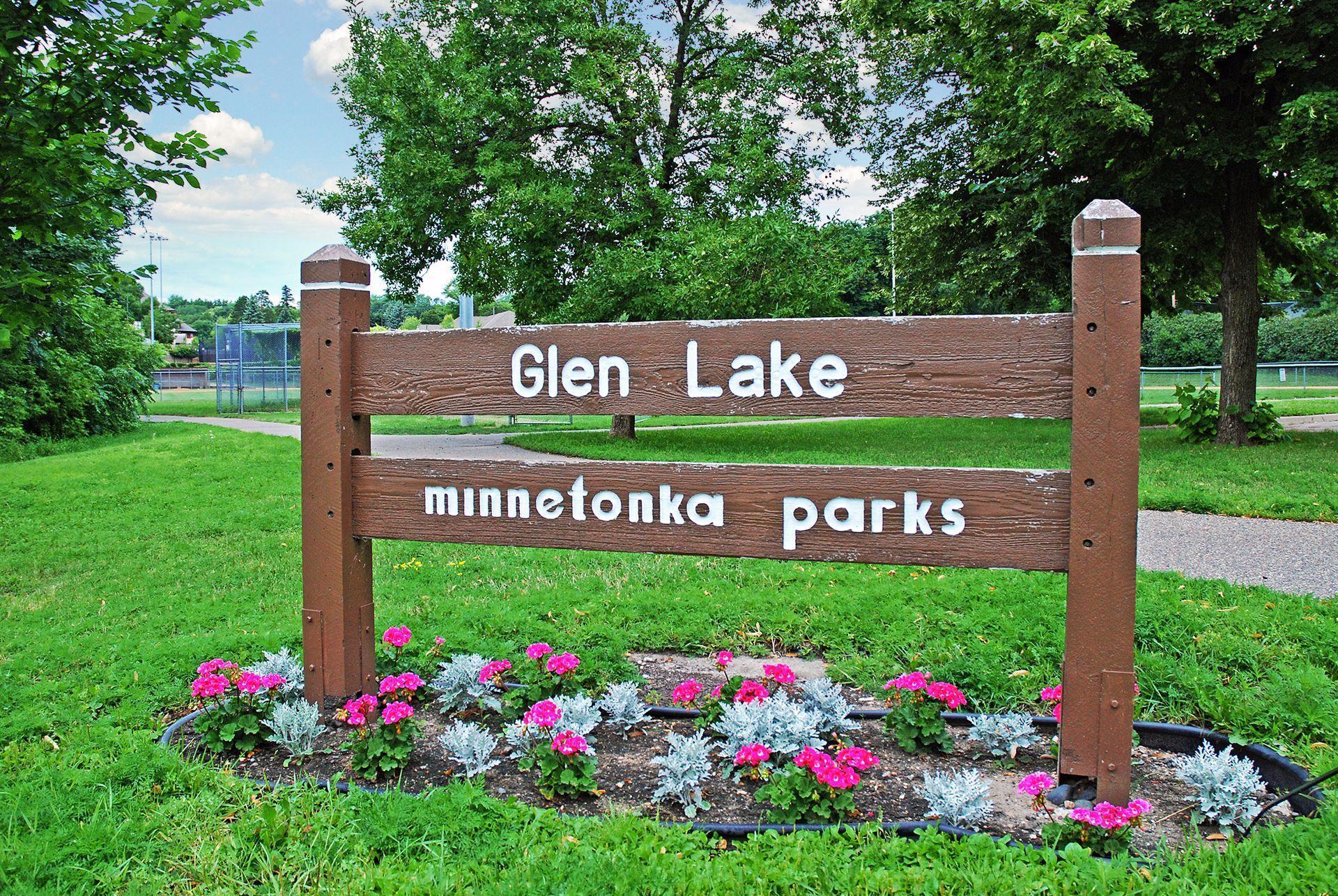 5107 Woodhill Road Minnetonka, MN 55345 - Photo 51 of 56