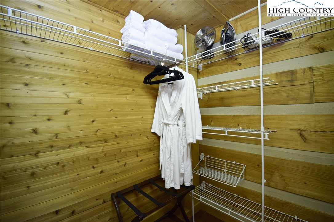 554 Fox Den Road Blowing Rock, NC 28605 - Photo 25 of 45 Gallery Image 25