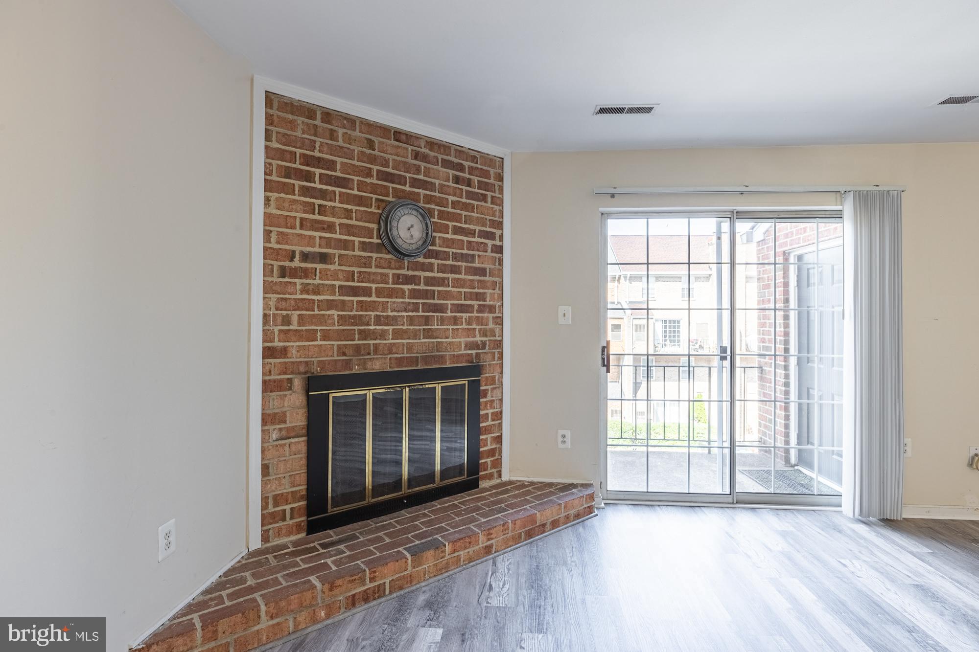 929 South Rolfe Street, Unit 2 Arlington, VA 22204 - Photo 6 of 25